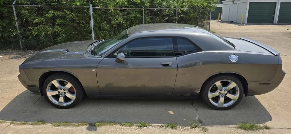2009 Dodge Challenger 3rd Gen - Image 2 of 7