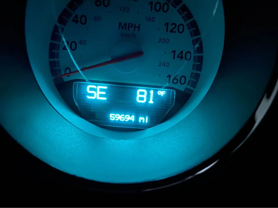2009 Dodge Challenger 3rd Gen - Image 2 of 2