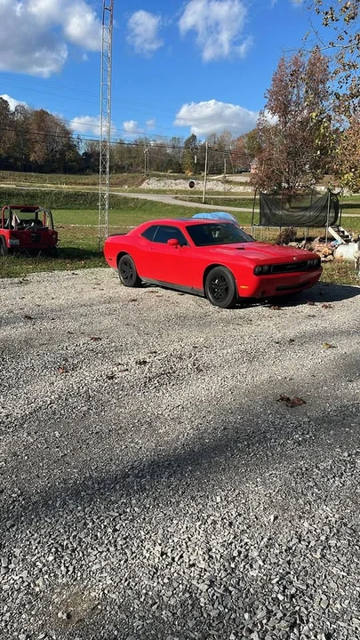 2009 Dodge Challenger 3rd Gen - Image 2 of 6