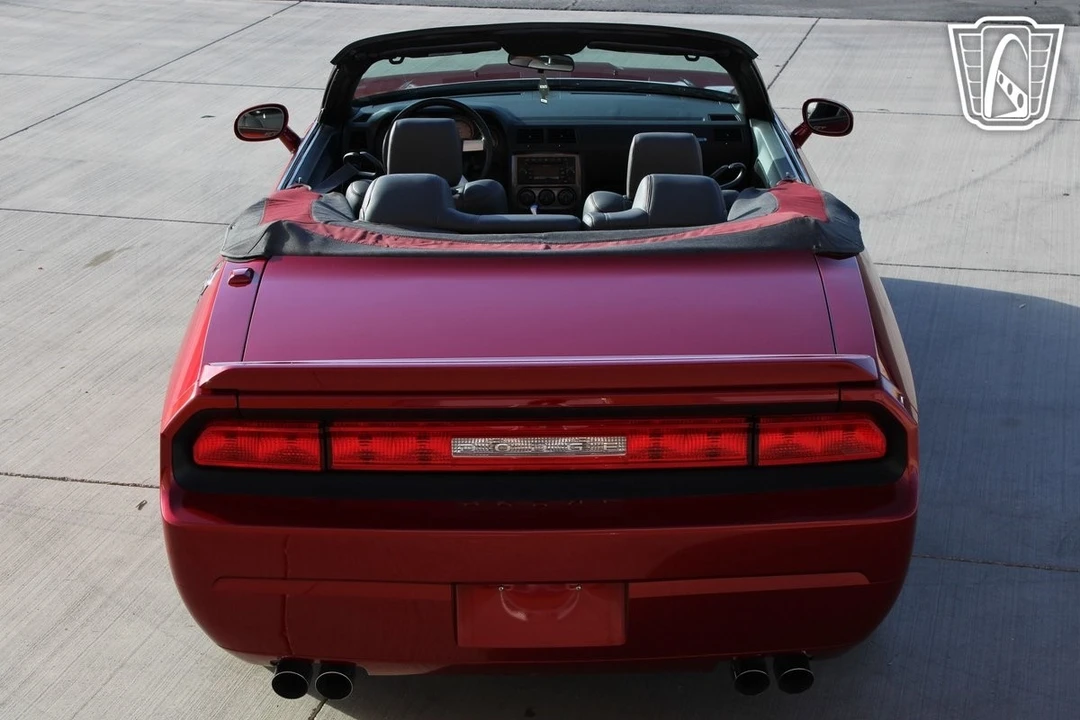 2009 Dodge Challenger 3rd Gen - Image 13 of 21