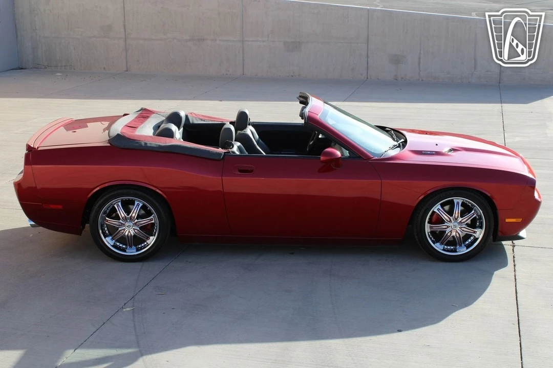 2009 Dodge Challenger 3rd Gen - Image 15 of 21