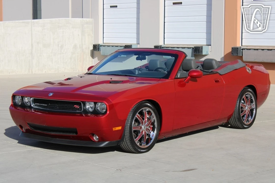 2009 Dodge Challenger 3rd Gen - Image 18 of 21