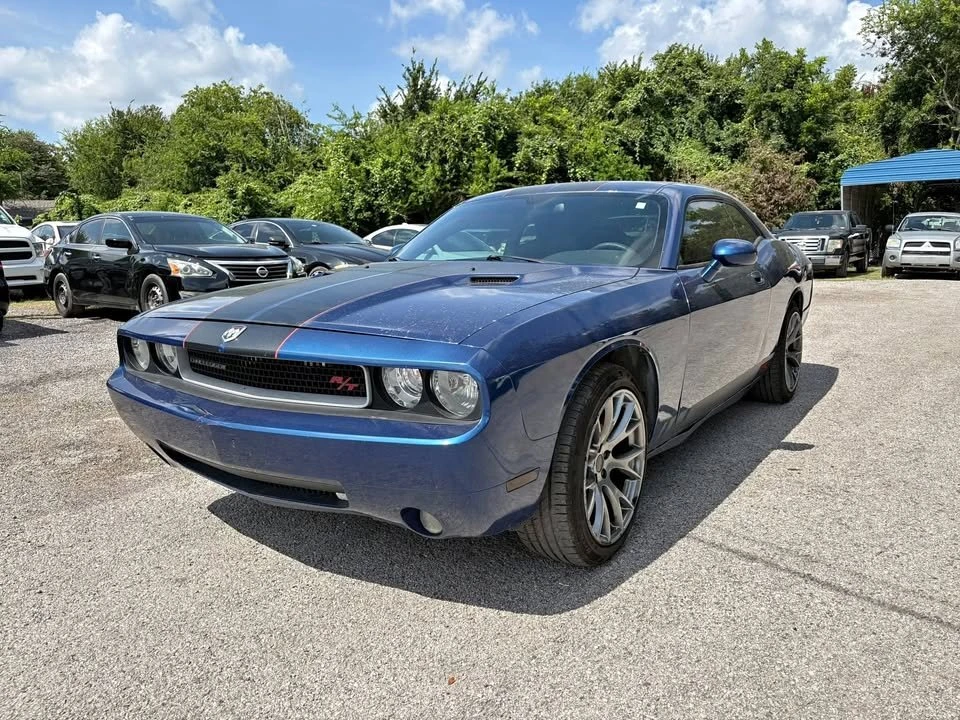 2009 Dodge Challenger 3rd Gen - Image 2 of 9