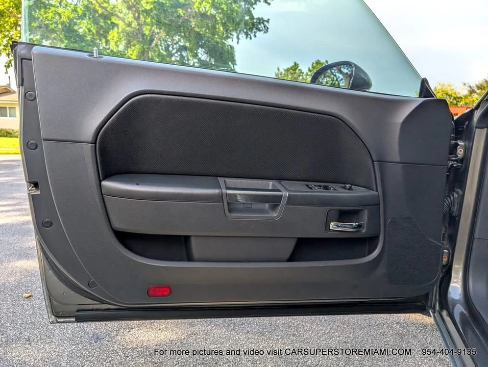 2009 Dodge Challenger 3rd Gen - Image 13 of 20