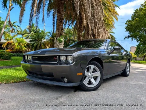 2009 Dodge Challenger R/T Coupe 2D