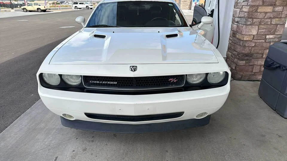 2009 Dodge Challenger 3rd Gen - Image 8 of 18