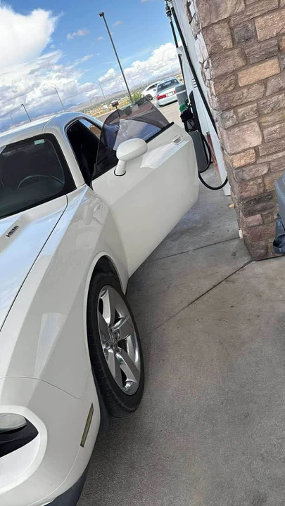 2009 Dodge Challenger 3rd Gen - Image 7 of 18