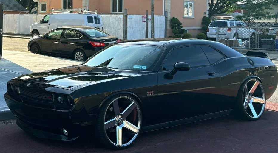 2009 Dodge Challenger 3rd Gen - Image 3 of 6