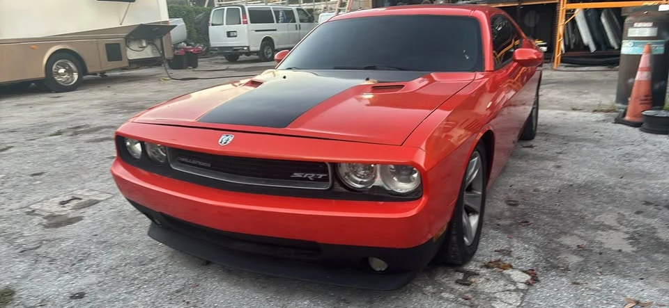2009 Dodge Challenger 3rd Gen - Image 2 of 6
