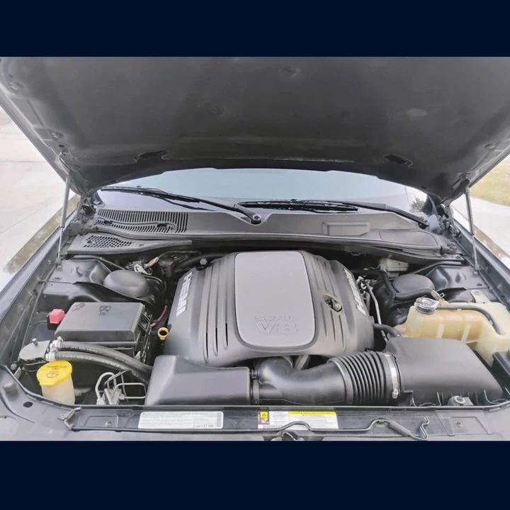2009 Dodge Challenger 3rd Gen - Image 7 of 8