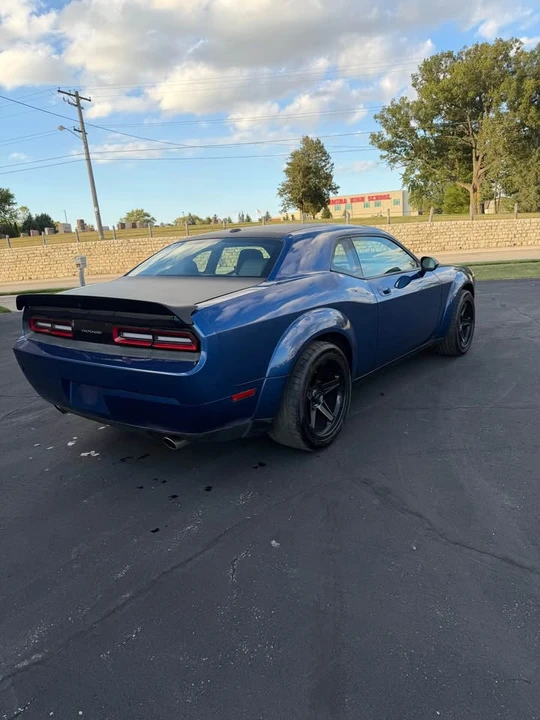 2009 Dodge Challenger 3rd Gen - Image 2 of 16