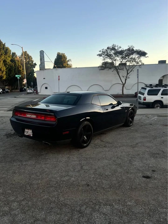 2009 Dodge Challenger 3rd Gen - Image 3 of 8