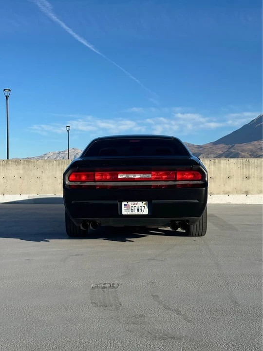 2009 Dodge Challenger 3rd Gen - Image 6 of 9