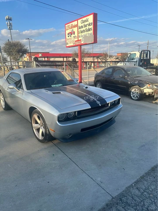 2009 Dodge Challenger 3rd Gen - Image 6 of 7