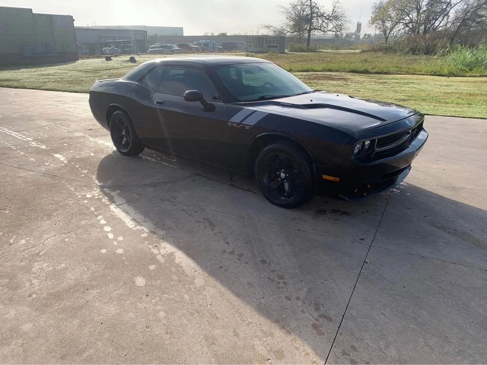 2009 Dodge Challenger 3rd Gen - Image 3 of 10