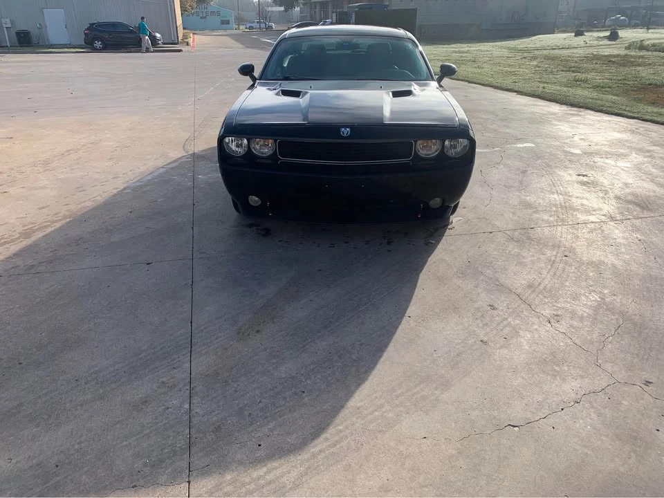2009 Dodge Challenger 3rd Gen - Image 2 of 10