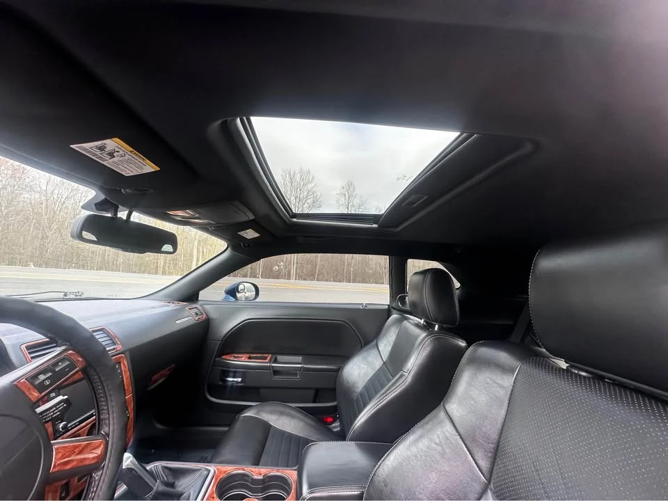 2009 Dodge Challenger 3rd Gen - Image 4 of 7