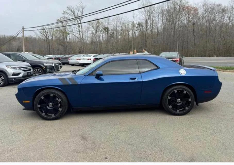 2009 Dodge Challenger 3rd Gen - Image 2 of 5