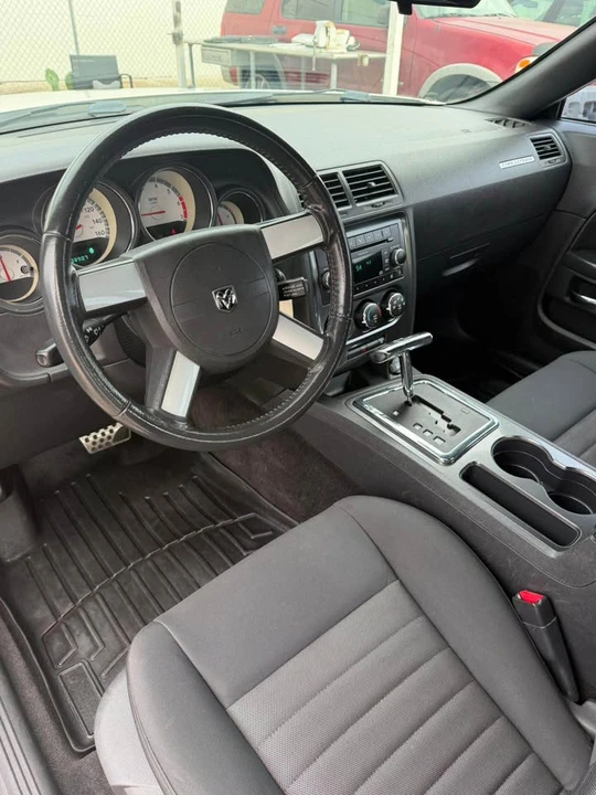 2009 Dodge Challenger 3rd Gen - Image 12 of 13