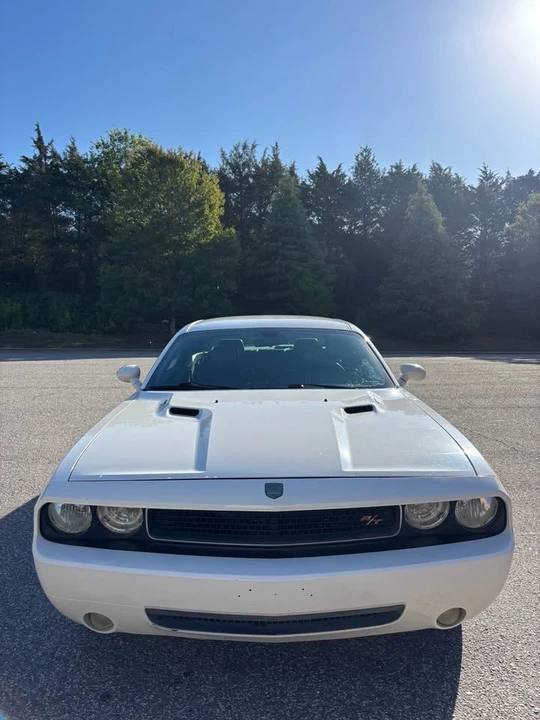 2009 Dodge Challenger 3rd Gen - Image 8 of 13