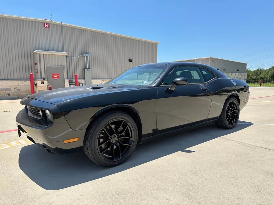 2009 Dodge Challenger 3rd Gen - Image 6 of 15