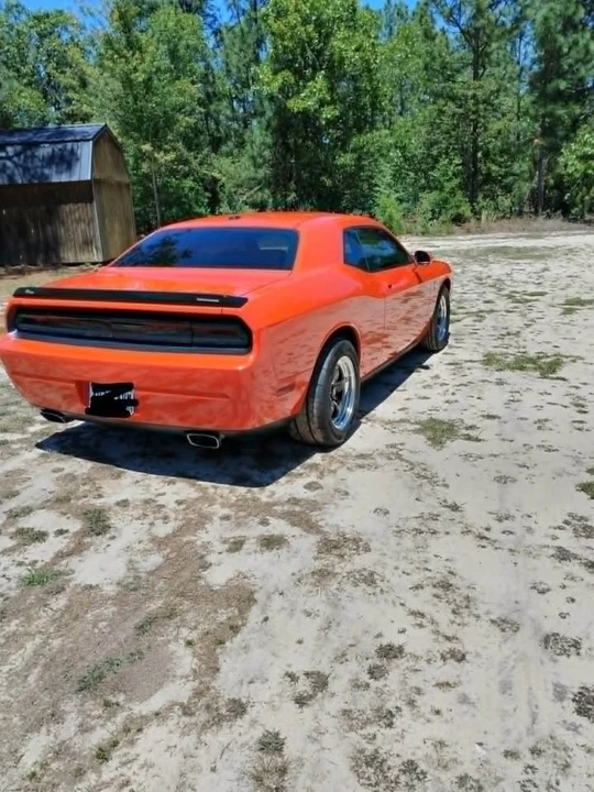 2009 Dodge Challenger 3rd Gen - Image 2 of 10