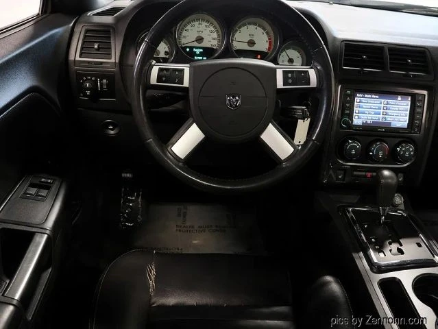 2009 Dodge Challenger 3rd Gen - Image 15 of 31