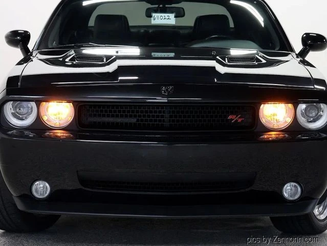 2009 Dodge Challenger 3rd Gen - Image 6 of 31