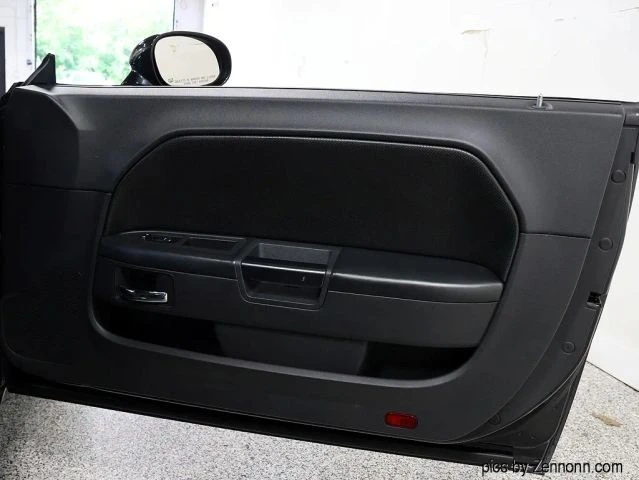 2009 Dodge Challenger 3rd Gen - Image 25 of 31