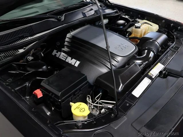 2009 Dodge Challenger 3rd Gen - Image 28 of 31