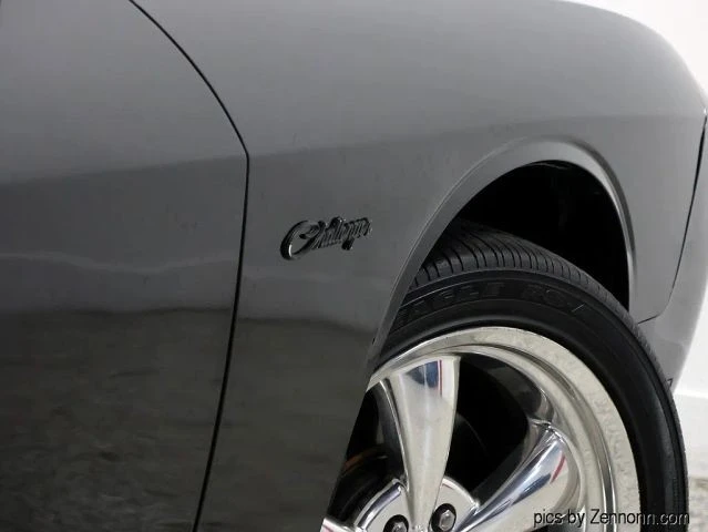 2009 Dodge Challenger 3rd Gen - Image 11 of 31