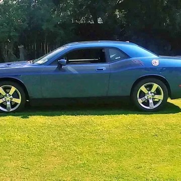 2009 Dodge Challenger R/T Coupe 2D
