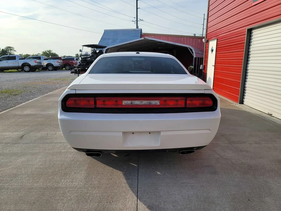 2009 Dodge Challenger 3rd Gen - Image 4 of 17