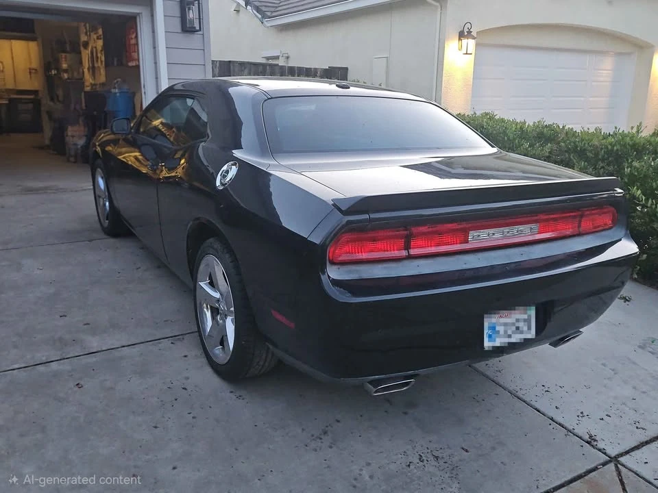 2009 Dodge Challenger 3rd Gen - Image 2 of 4