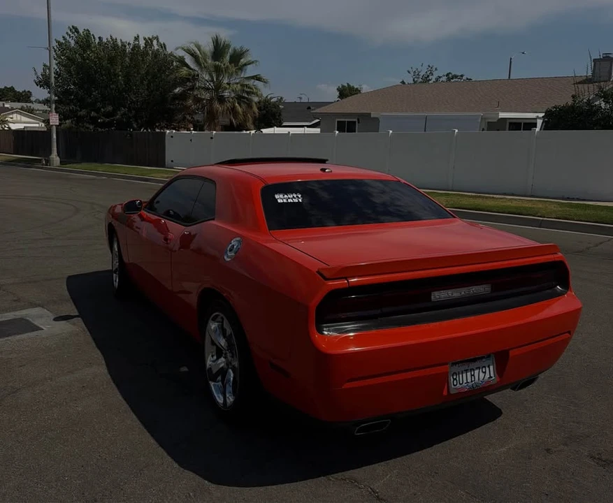 2009 Dodge Challenger 3rd Gen - Image 5 of 6
