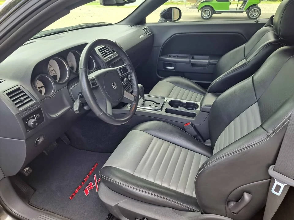 2009 Dodge Challenger 3rd Gen - Image 16 of 19