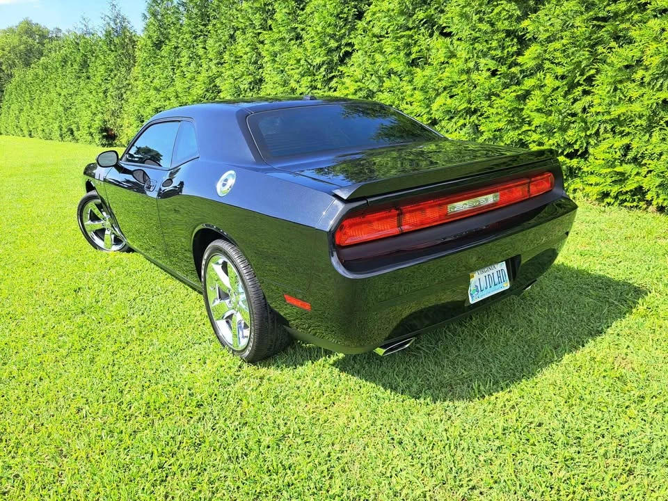 2009 Dodge Challenger 3rd Gen - Image 5 of 19