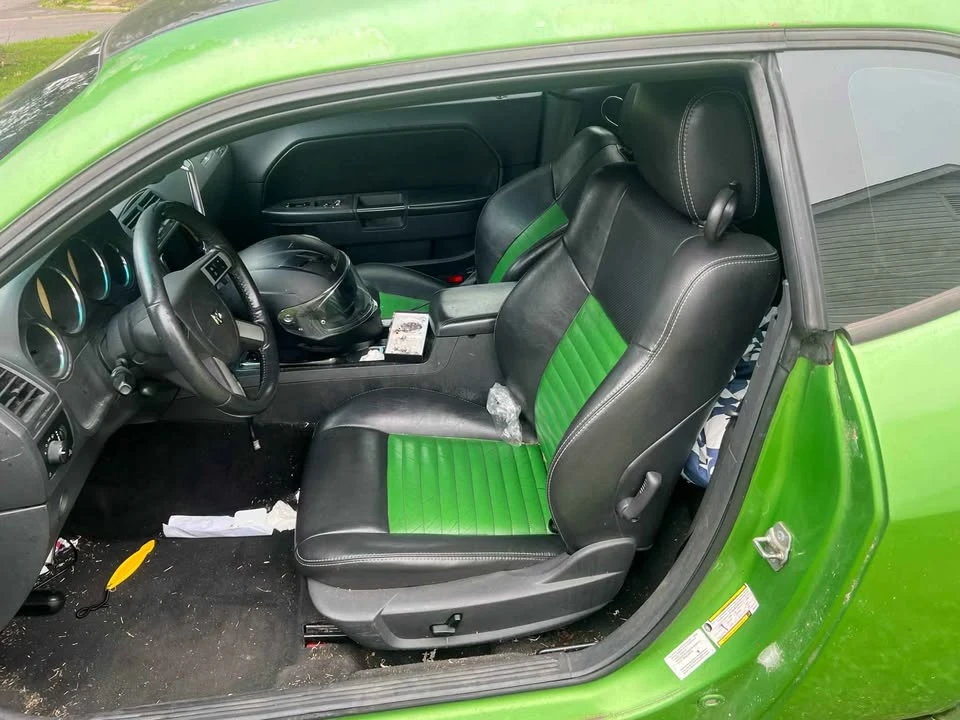 2009 Dodge Challenger 3rd Gen - Image 3 of 6