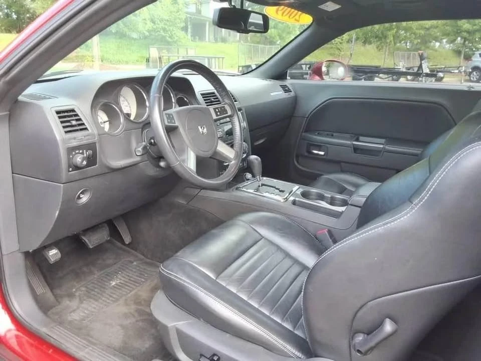 2009 Dodge Challenger 3rd Gen - Image 7 of 11