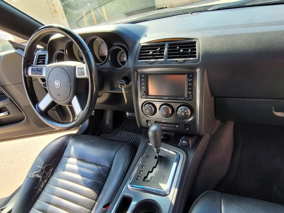 2009 Dodge Challenger 3rd Gen - Image 15 of 17