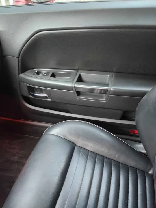 2009 Dodge Challenger 3rd Gen - Image 10 of 18