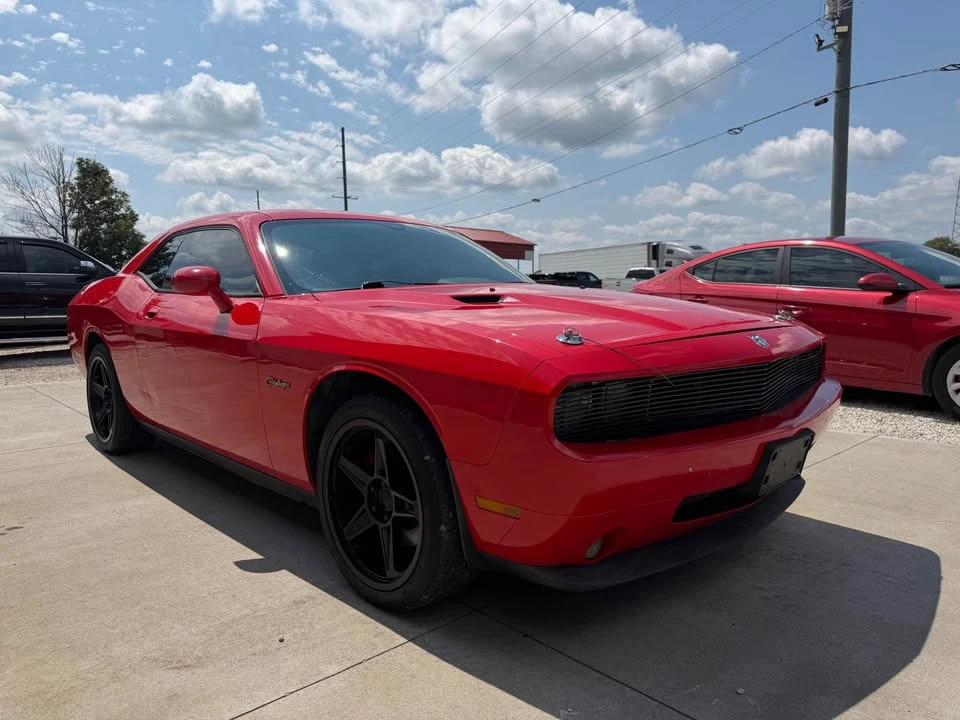 2009 Dodge Challenger 3rd Gen - Image 2 of 12