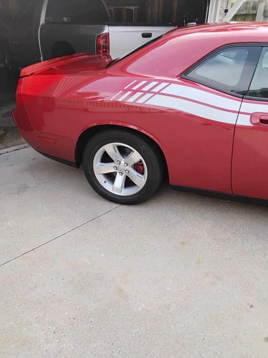 2009 Dodge Challenger 3rd Gen - Image 9 of 18
