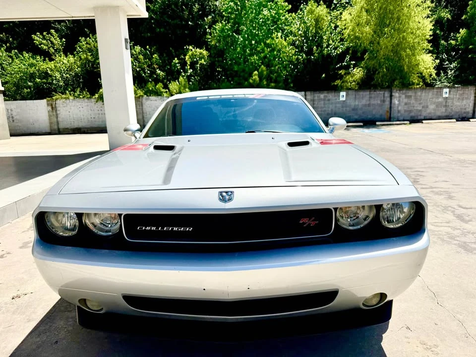 2009 Dodge Challenger 3rd Gen - Image 2 of 11