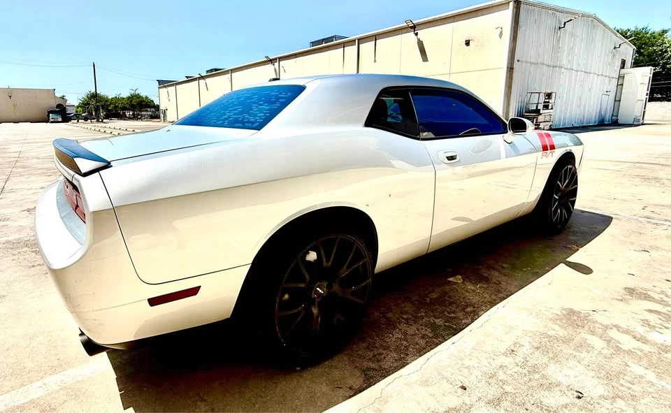 2009 Dodge Challenger 3rd Gen - Image 5 of 11