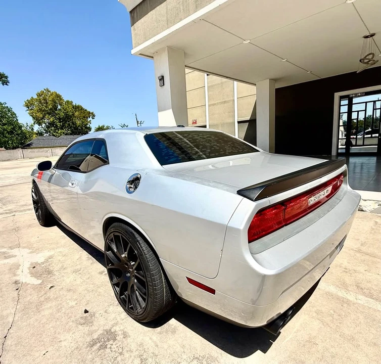 2009 Dodge Challenger 3rd Gen - Image 7 of 11
