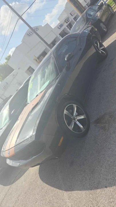 2009 Dodge Challenger 3rd Gen - Image 2 of 4