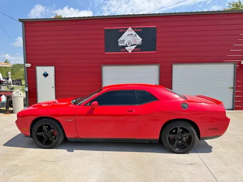 2009 Dodge Challenger R/T Coupe 2D
