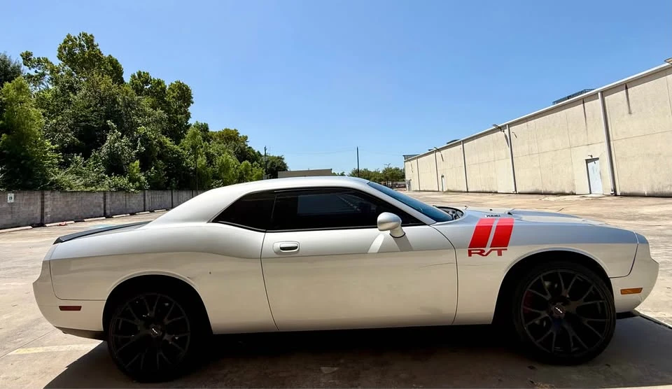 2009 Dodge Challenger 3rd Gen - Image 4 of 11
