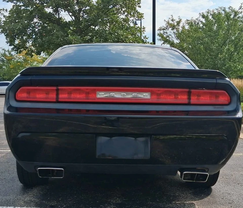 2009 Dodge Challenger 3rd Gen - Image 12 of 13